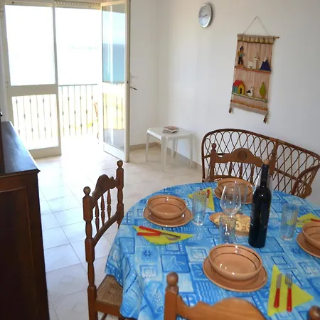 Nyota With Sea View Balcony For 4 Guests In Torre Dellorso